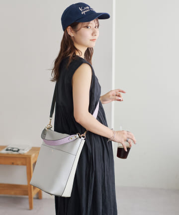 DISCOAT(ディスコート) バイカラー2WAYショルダーバッグ《詳細動画あり》