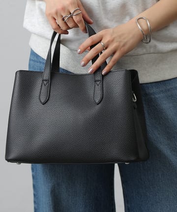 COLONY 2139(コロニー トゥーワンスリーナイン) 一枚合皮ハンドバッグ