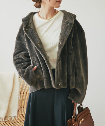 OUTLET(アウトレット) 【un dix cors】フェイクムートンフードZIPジャケット