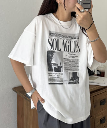 DISCOAT(ディスコート) 【ユニセックス】アソートニュースペーパーグラフィックTシャツ