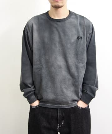 WHO’S WHO gallery(フーズフーギャラリー) 2サイズ【SOURCREAM/サワークリーム】刺繍ロゴFADE ロンTEE