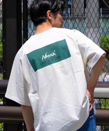 FREDY & GLOSTER(フレディ アンド グロスター) 【NANGA×GLOSTER】別注ボックスロゴ バックプリント ラグランTシャツ