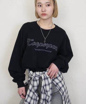 WHO’S WHO gallery(フーズフーギャラリー) COOPERPARK ロゴ刺繍ロンT