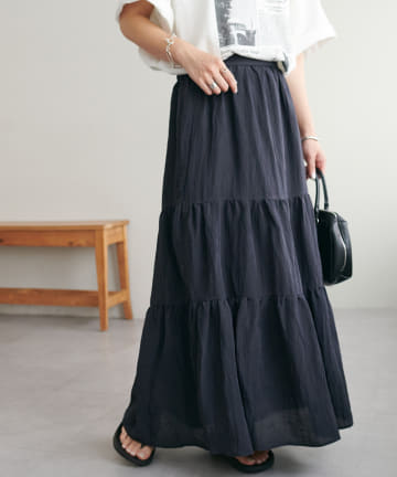 DISCOAT(ディスコート) 【サイズ展開あり】サテンワッシャーボリュームティアードスカート《WEB限定》