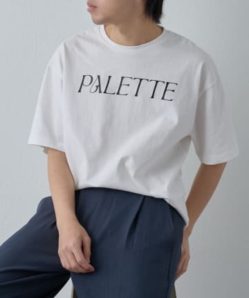 幾何学ロゴプリントTシャツ
