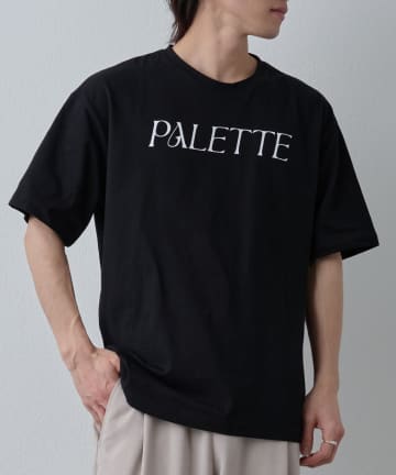 COLONY 2139(コロニー トゥーワンスリーナイン) 幾何学ロゴプリントTシャツ