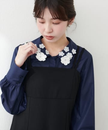 natural couture(ナチュラルクチュール) お花モチーフ衿ブラウス