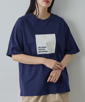 ボックスロゴプリントTシャツ