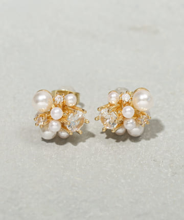 キラキラビジューピアス