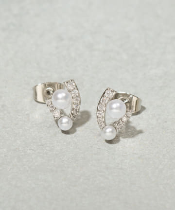 キラキラパールピアス