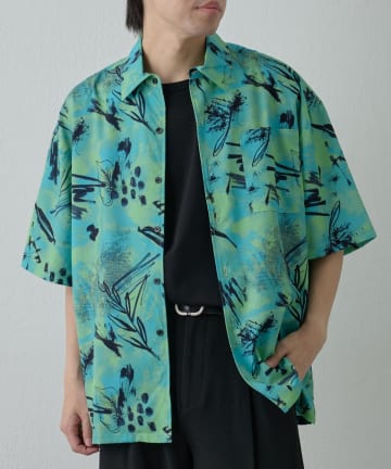 総柄シャツ