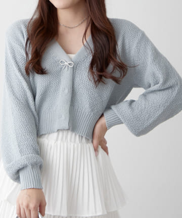 NICE CLAUP / OLIVE des OLIVE OUTLET(ナイスクラップ  / オリーブ デ オリーブ アウトレット) 【春の新作】【OUTLET限定】リボンブローチショートカーディガン