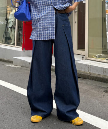 【UNISEX】タックデザインワイドデニム