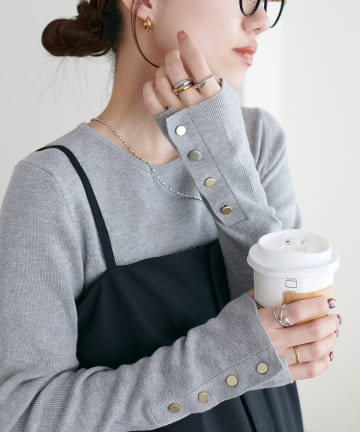 DISCOAT(ディスコート) 【万能トップス/新色追加!/WEB限定】リブ袖口ボタンプルオーバー