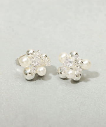 キラキラビジューピアス