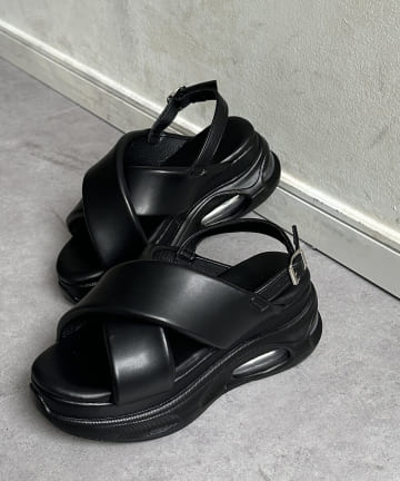 Thevon.(ゼヴォン) 厚底サンダル