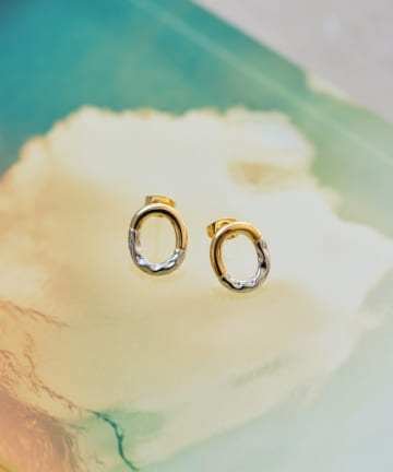 ear PAPILLONNER(イア パピヨネ) 《WEB＆一部店舗限定》バイカラープチリングピアス