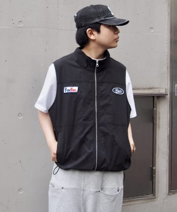 WHO’S WHO gallery(フーズフーギャラリー) 【UNISEX/ユニセックス】COOPER FACTワッペンジップベスト