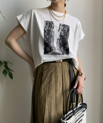 【WEB限定】バックジップフォトプリントTEE