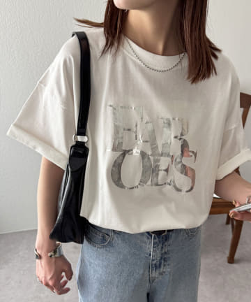 DISCOAT(ディスコート) 【ユニセックス】ヒビワレロゴハクプリントTシャツ