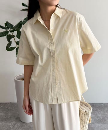 FREDY & GLOSTER(フレディ アンド グロスター) FR刺繍半袖シャツ