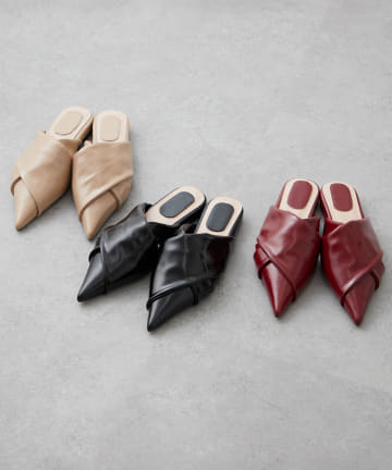 【WEB限定】カシュクール風ポインテッドトゥミュール