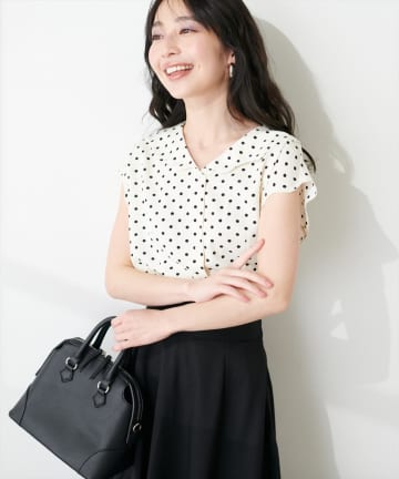 natural couture(ナチュラルクチュール) 【WEB限定】ゆるスカラップレトロブラウス