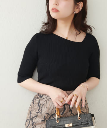 natural couture(ナチュラルクチュール) アシメネックリブ半袖ニット