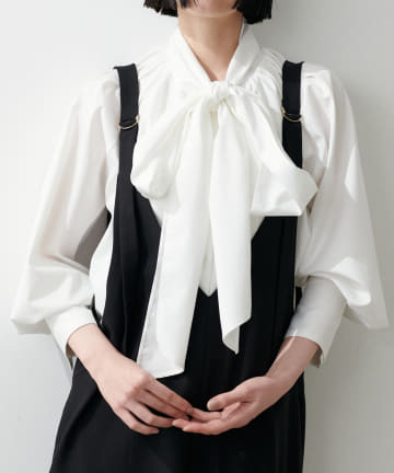 NICE CLAUP / OLIVE des OLIVE OUTLET(ナイスクラップ  / オリーブ デ オリーブ アウトレット) 【LARUTA】ボータイリボンギャザーブラウス