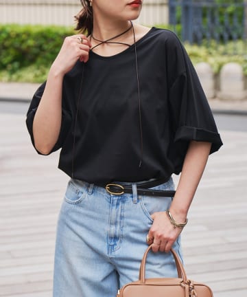 un dix cors(アンディコール) 《夏に快適・接触冷感》前後2WAYチョーカーデザインTブラウス