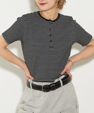 WHO’S WHO gallery(フーズフーギャラリー) アソートヘンリーネックTEE
