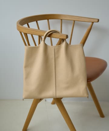 Whim Gazette(ウィム ガゼット) 【Hoaw.】レザーストラップバッグ