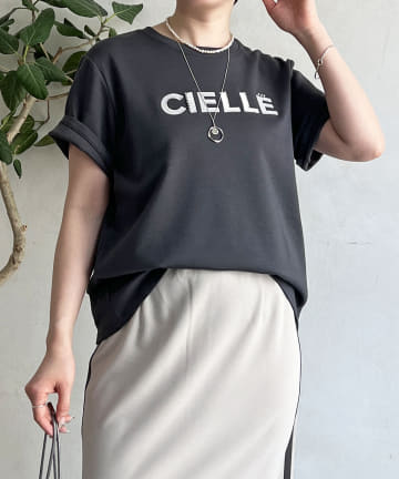 un dix cors(アンディコール) 刺繍ロゴTEE