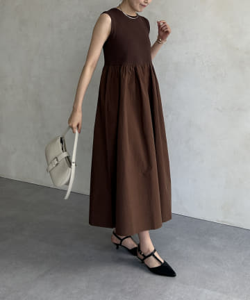 Thevon.(ゼヴォン) リブ×布帛ドッキングノースリワンピース