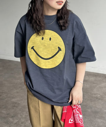 CPCM(シーピーシーエム) スマイリースラブTシャツ