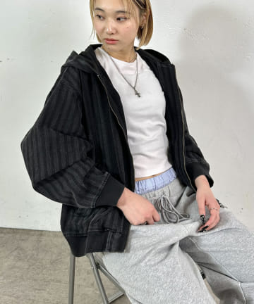 OUTLET(アウトレット) 【WHO'S WHO gallery】ストライプデニムフードジップブルゾン