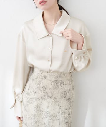 NICE CLAUP / OLIVE des OLIVE OUTLET(ナイスクラップ  / オリーブ デ オリーブ アウトレット) 【natural couture】プチメタルプレート付きブラウス