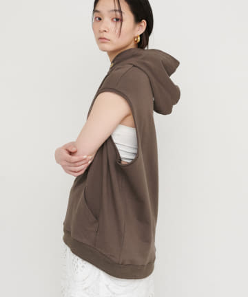 LARUTA(ラルータ) フード付きショルダー裏毛プルオーバー