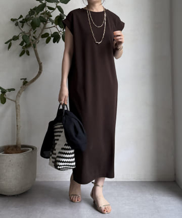 【WEB限定】カットジョーゼットサイドラインワンピース