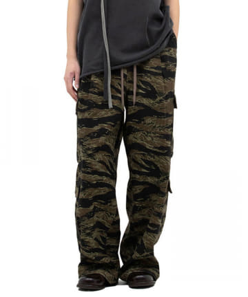 【DEFGARMENTS/デフグラメンツ】DEF CARGO PANTS