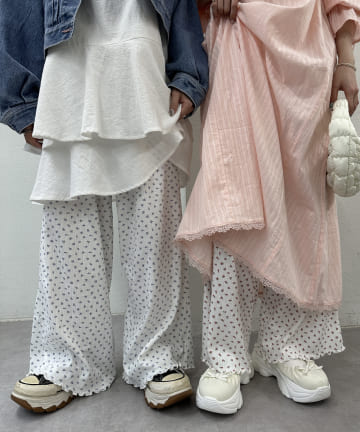 【w closet】フラワーロングパンツ