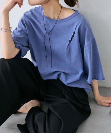 タックロゴ刺繍Tシャツ