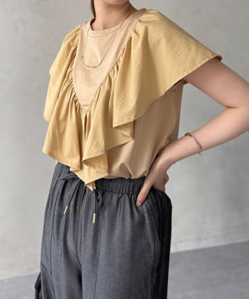 Chez toi(シェトワ) 【小顔効果抜群】フリルカットプルオーバー