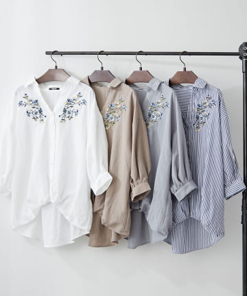 Remind me and forever(リマインドミーアンドフォーエバー) 人気シリーズ、タケノコタック胸刺繍ブラウス
