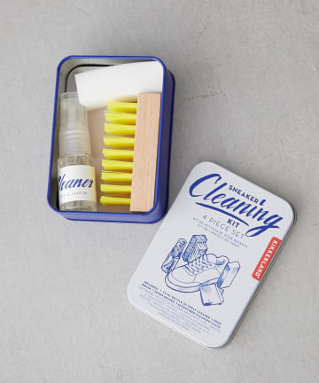 BIRTHDAY BAR(バースデイバー) 【Kikkerland】SNEAKER CLEANING KIT