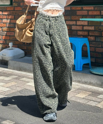 RAY CASSIN(レイカズン) サイド切替ワイドデニムパンツ