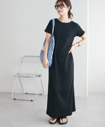 【WEB限定】バックスリットロングワンピース
