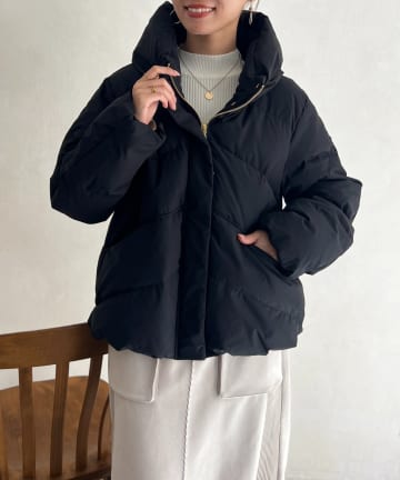 Chez toi(シェトワ) ボリュームネックストレッチダウン