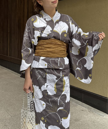 着物・浴衣 Louis UNSODO》オフホワイト×紺アジサイ／レディース浴衣 | 宅配着物