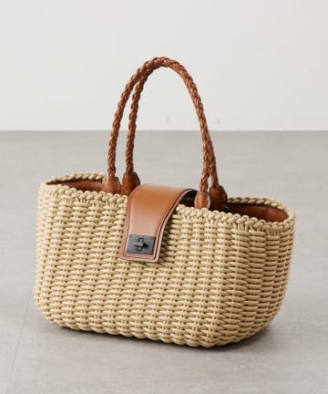 BEARDSLEY(ビアズリー) 《FALORNI》イントレチャートレザーバッグ